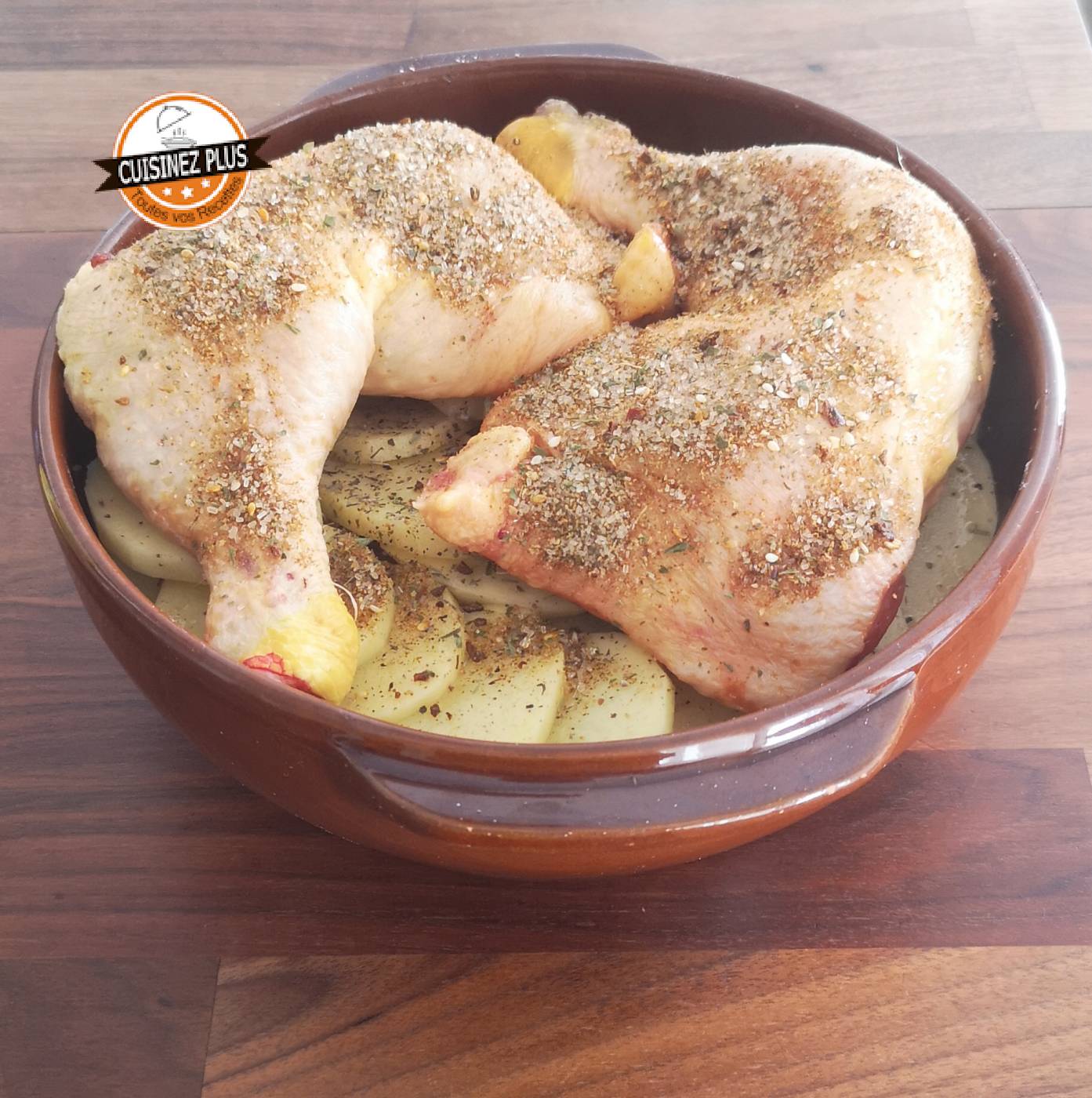photo de casserole de cuisses de poulet et pommes de terre